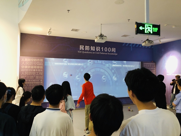1620954865334288.jpg 参观民防教育馆(8)20210512.jpg